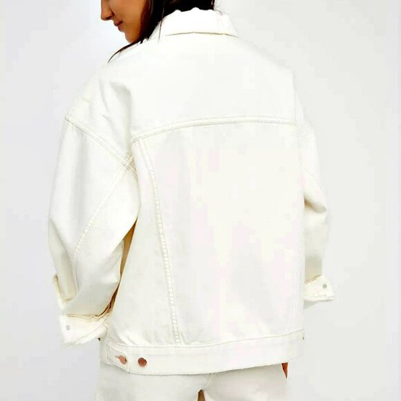NWOT! FREE PEOPLE DISTRESSED DENIM TRUCKER JACKET - Picture 3 of 8